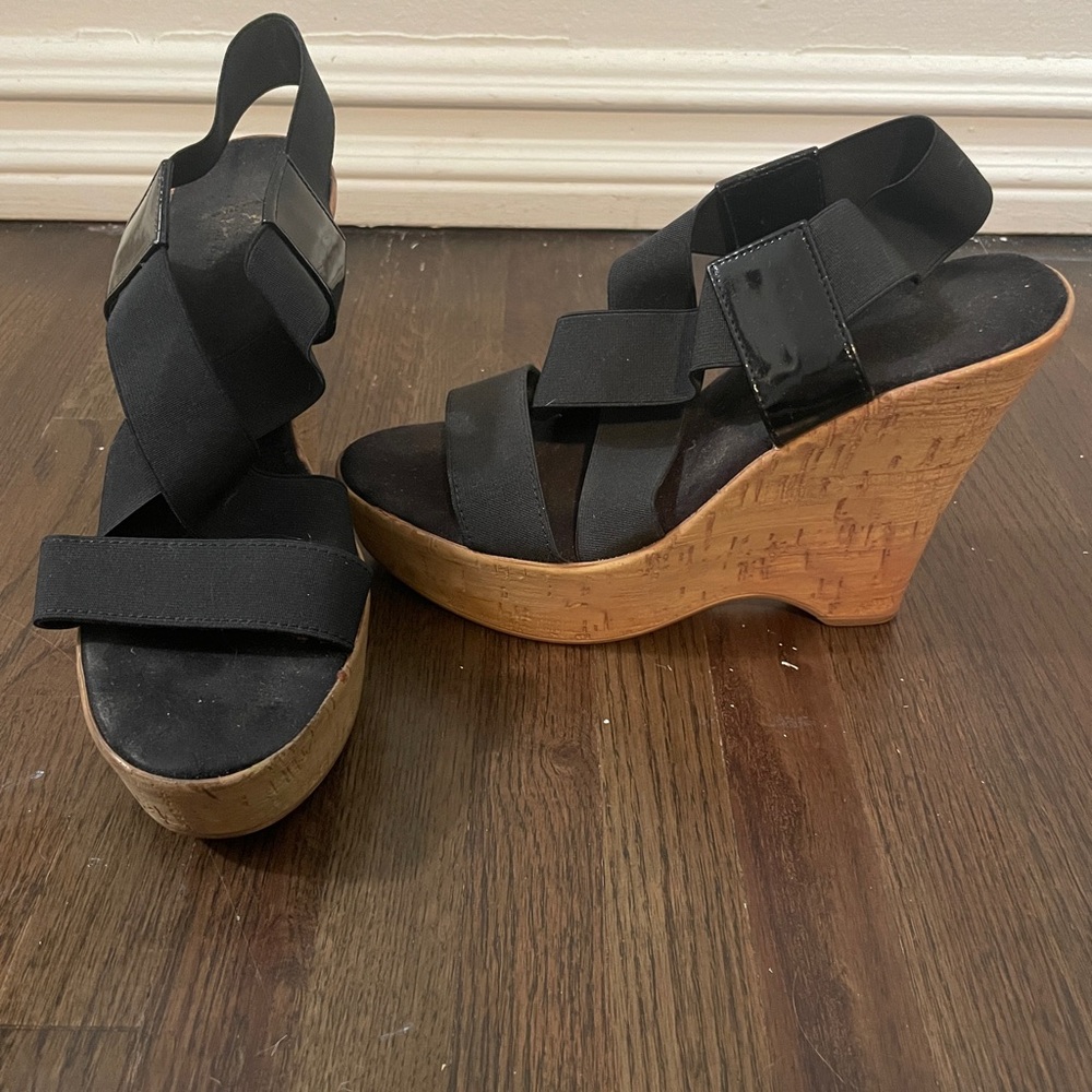 Italian Black Wedge Sandals Size 7